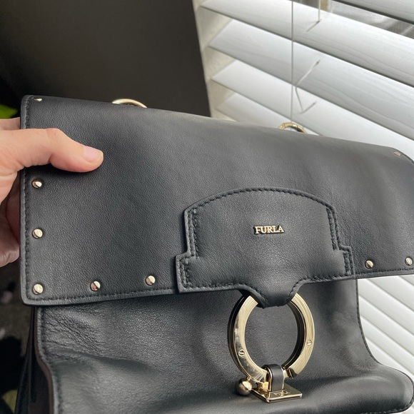 FURLA reversible handbag - Picture 4 of 8